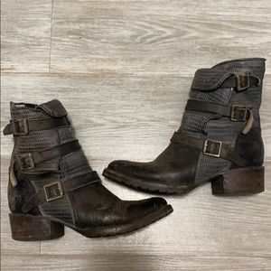 RARE🌟Freebird By Steven Apex Boots